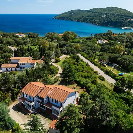 I Due Golfi - Goelba Apartment Lacona